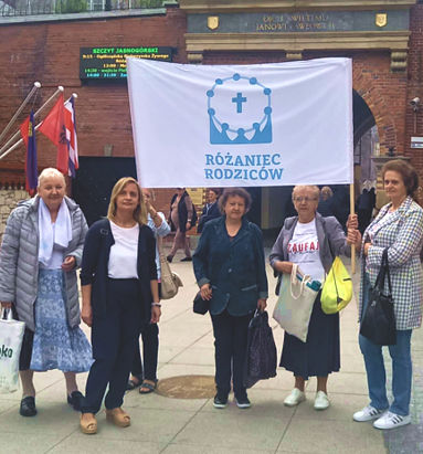 Jasna Góra zdobyta przez Żywy Różaniec Jasna Góra zdobyta przez Żywy Różaniec