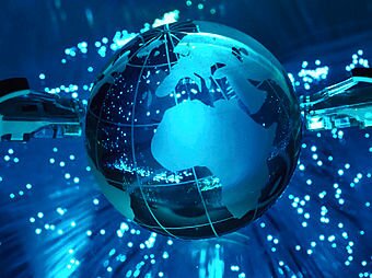 Internet nie tylko dla młodych Internet nie tylko dla młodych