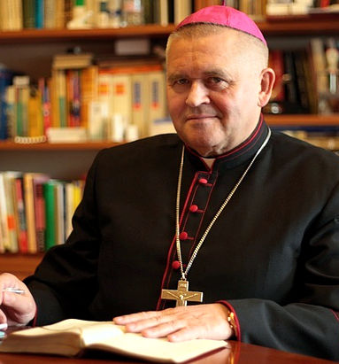 Ks. bp Piotr Skucha