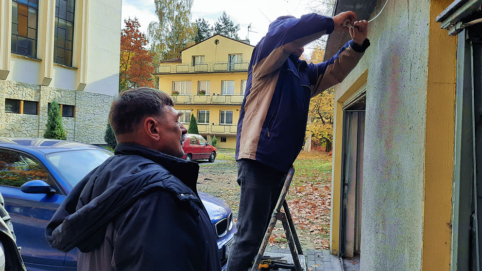 Elektrycy przy pracy